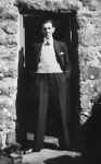 davies_pen_mynydd.jpg (43650 bytes)