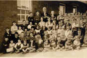 Plant Ysgol Rhiw=1.jpg (221015 bytes)